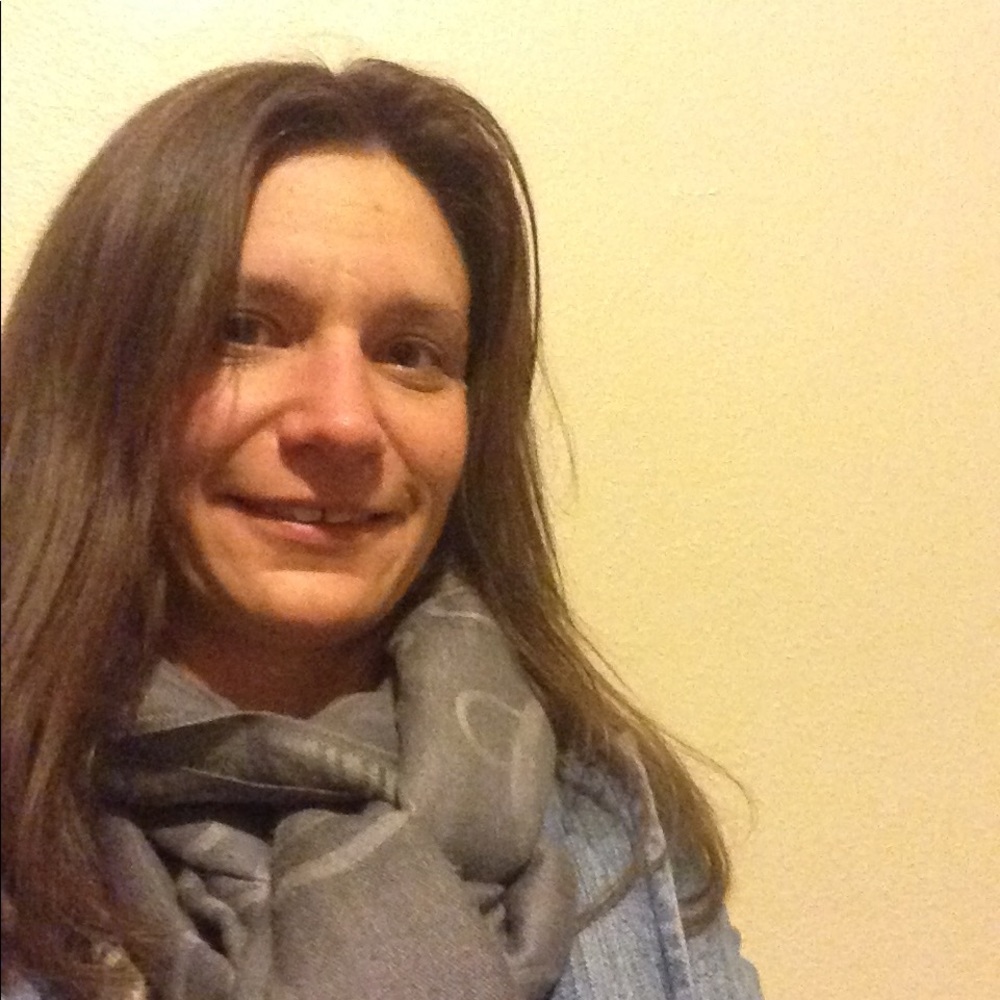 Meet your Posher, Ester